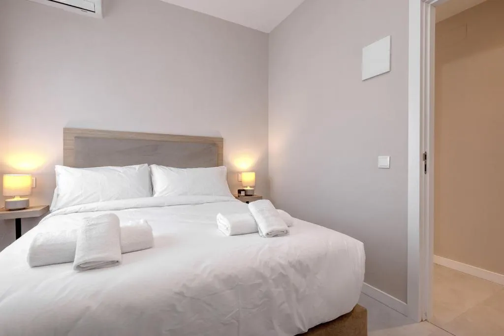 Standard Double Room – Explore Hostal Puerta Almar: Your Oasis for Relaxation and Comfort